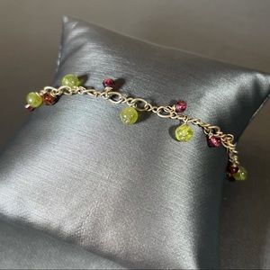 Red Green Gold Tone Simple Elegant Bracelet 8.5”